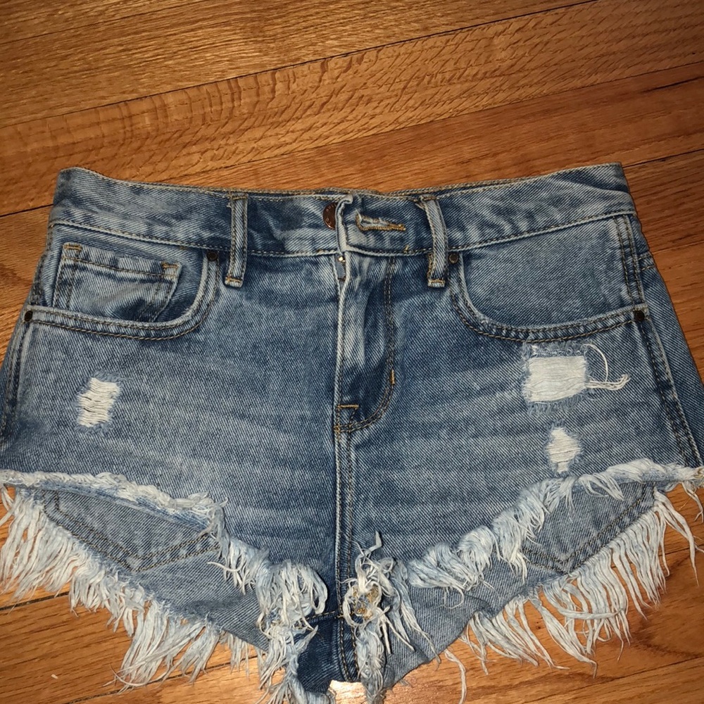 Bullhead jean shorts